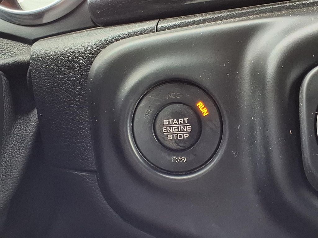 2021 Jeep Wrangler Unlimited Sahara Altitude 4x4