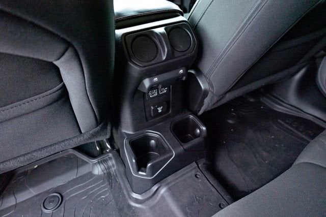 2020 Jeep Wrangler Unlimited Sahara 4x4