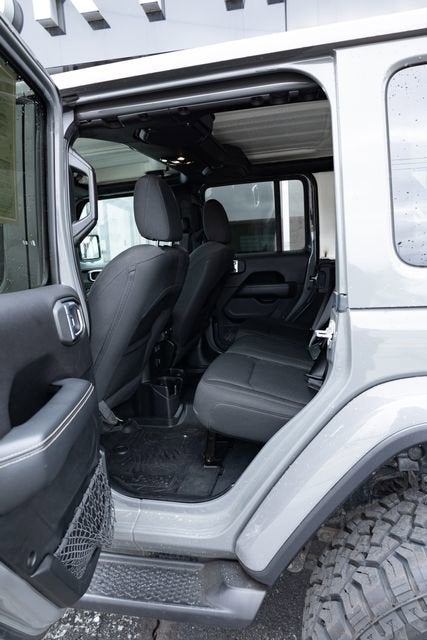 2020 Jeep Wrangler Unlimited Sahara 4x4