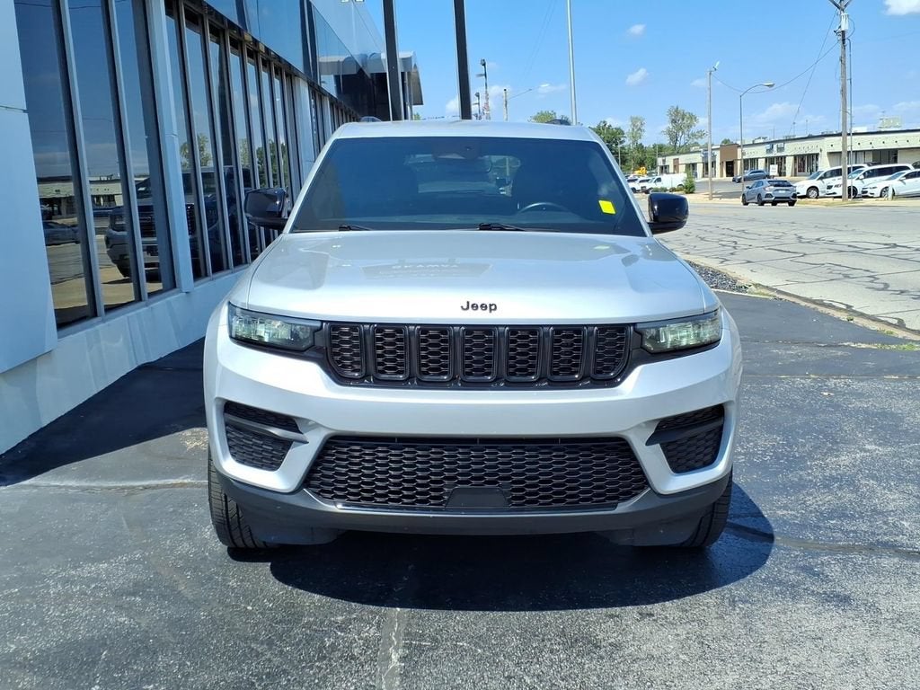 2022 Jeep Grand Cherokee Altitude