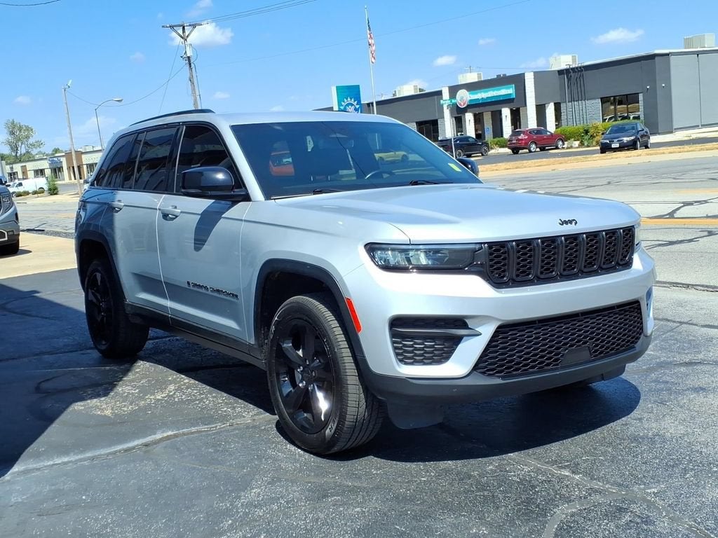 2022 Jeep Grand Cherokee Altitude