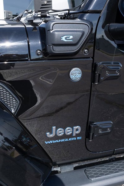 2024 Jeep Wrangler 4xe Summit 4xe