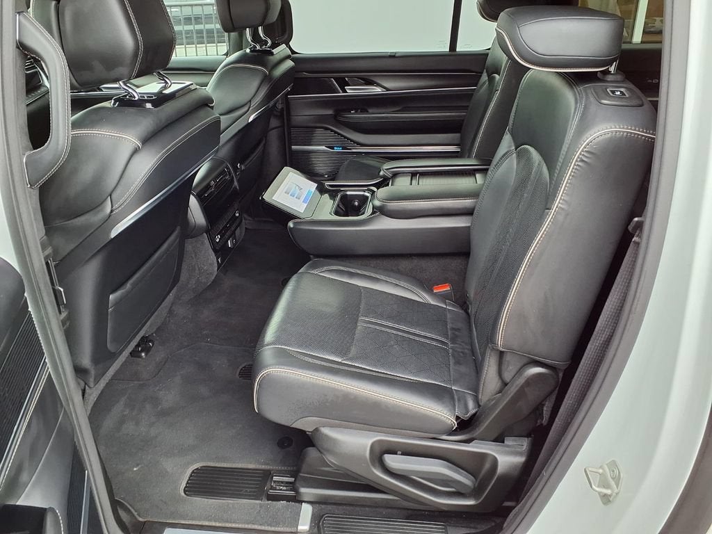 2024 Jeep Grand Wagoneer L Series II