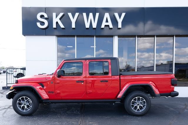 2024 Jeep Gladiator Sport S