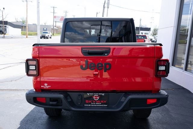 2024 Jeep Gladiator Sport S