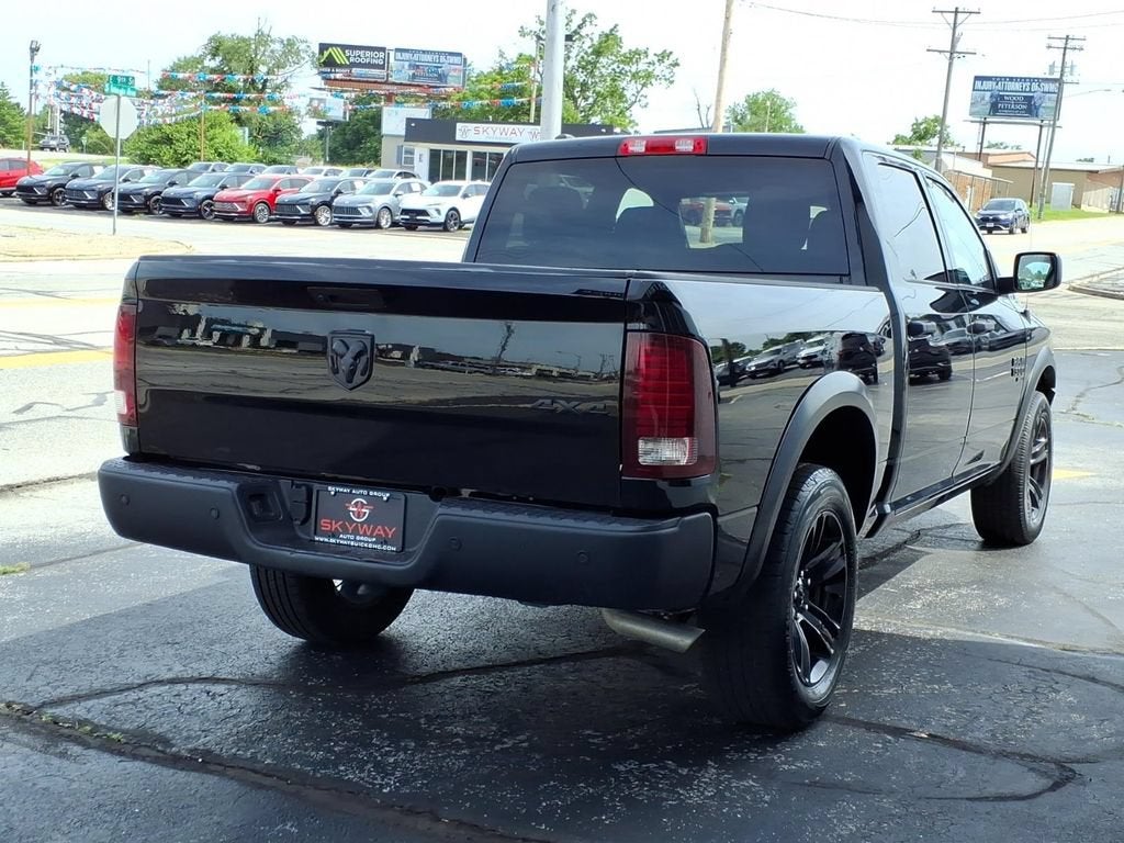 2024 RAM 1500 Classic Warlock Crew Cab 4x4 5'7" Box