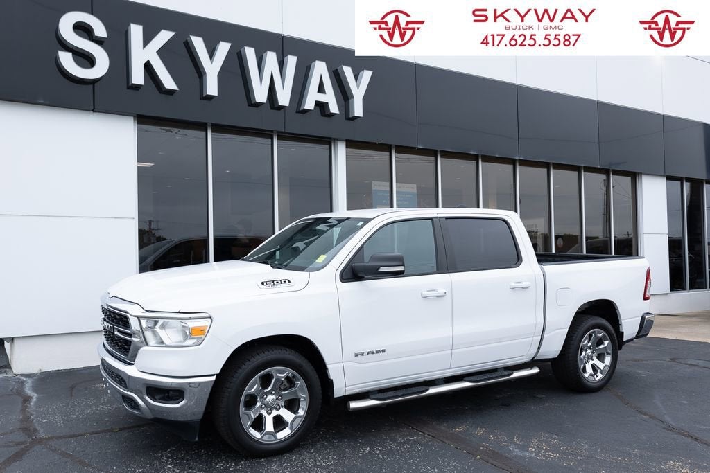 2022 RAM 1500 Big Horn/Lone Star 4x4 Crew Cab 5'7's photo