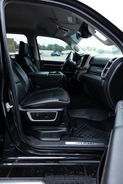 2022 RAM 1500 Laramie Crew Cab 4x4 5'7" Box