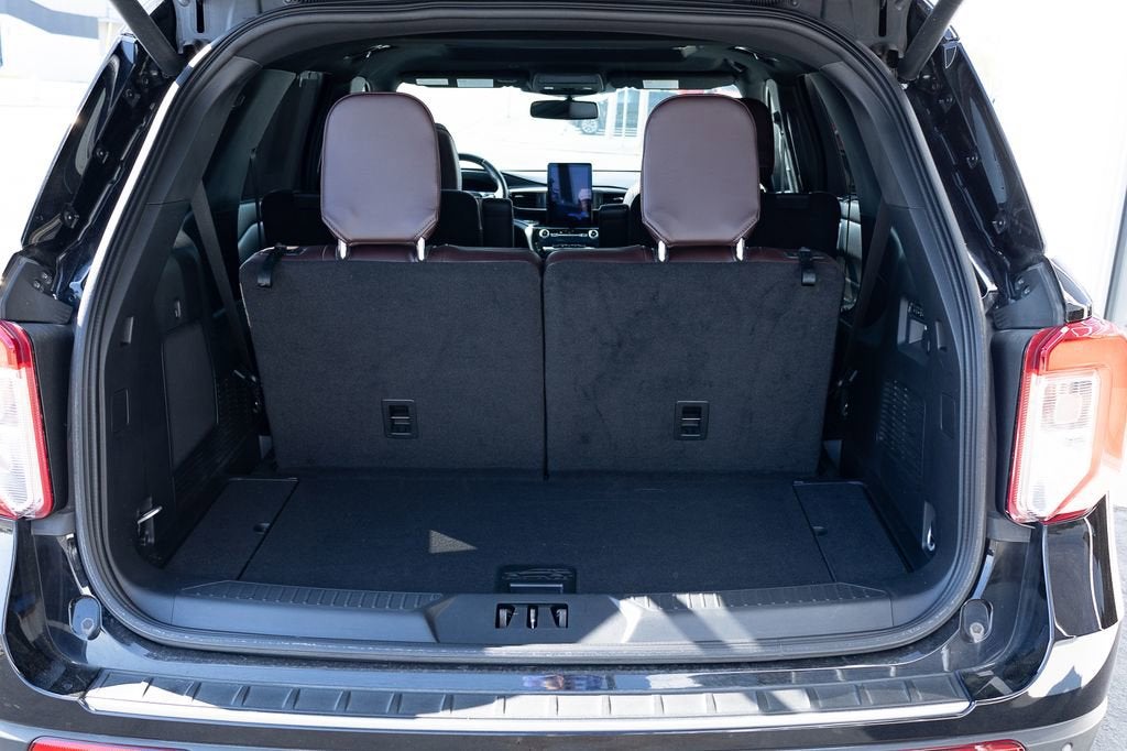 2023 Ford Explorer Platinum