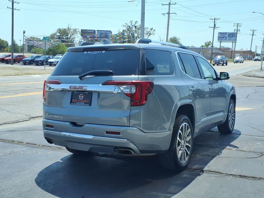 2023 GMC Acadia Denali