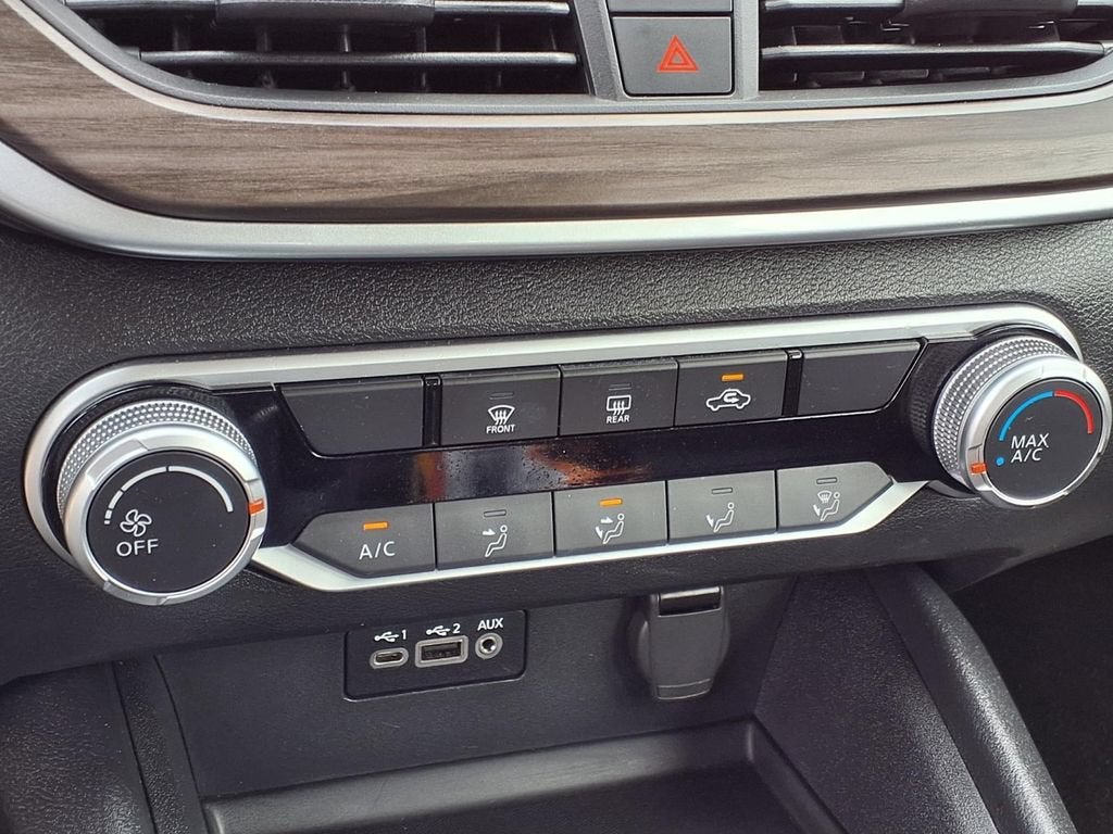2025 Nissan Altima SV FWD