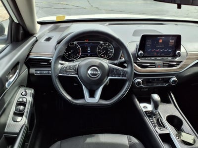2025 Nissan Altima SV FWD