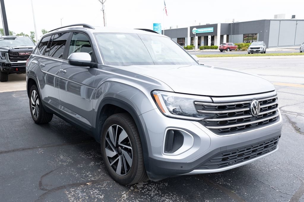 2025 Volkswagen Atlas 2.0T SE w/Technology