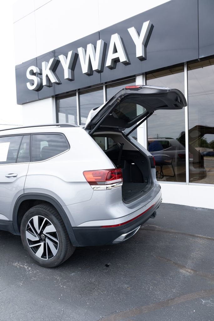 2025 Volkswagen Atlas 2.0T SE w/Technology