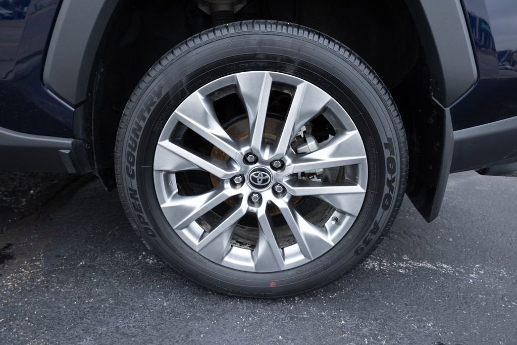 2024 Toyota RAV4 XLE Premium