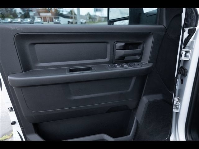 2024 RAM 3500 Tradesman Crew Cab 4x4 8' Box