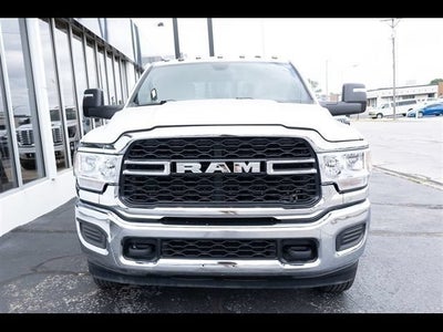 2024 RAM 3500 Tradesman Crew Cab 4x4 8' Box