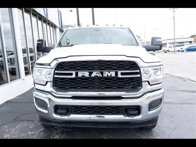 2024 RAM 3500 Tradesman Crew Cab 4x4 8' Box