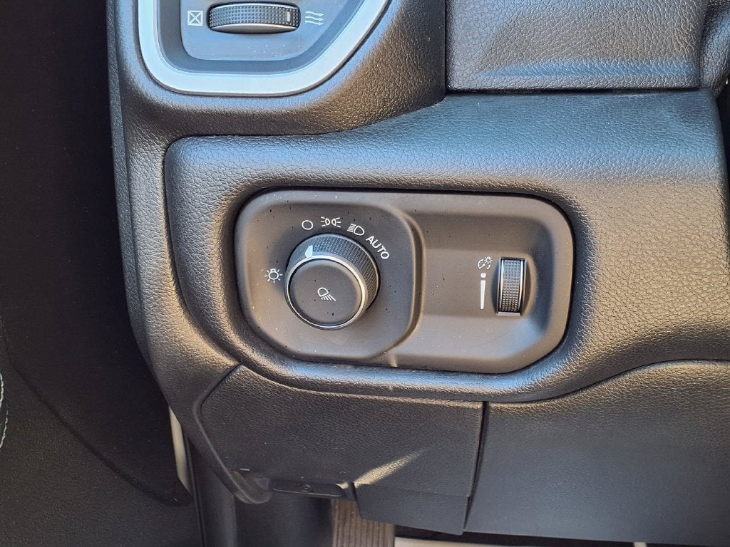 2022 RAM 2500 Big Horn Crew Cab 4x4 6'4" Box