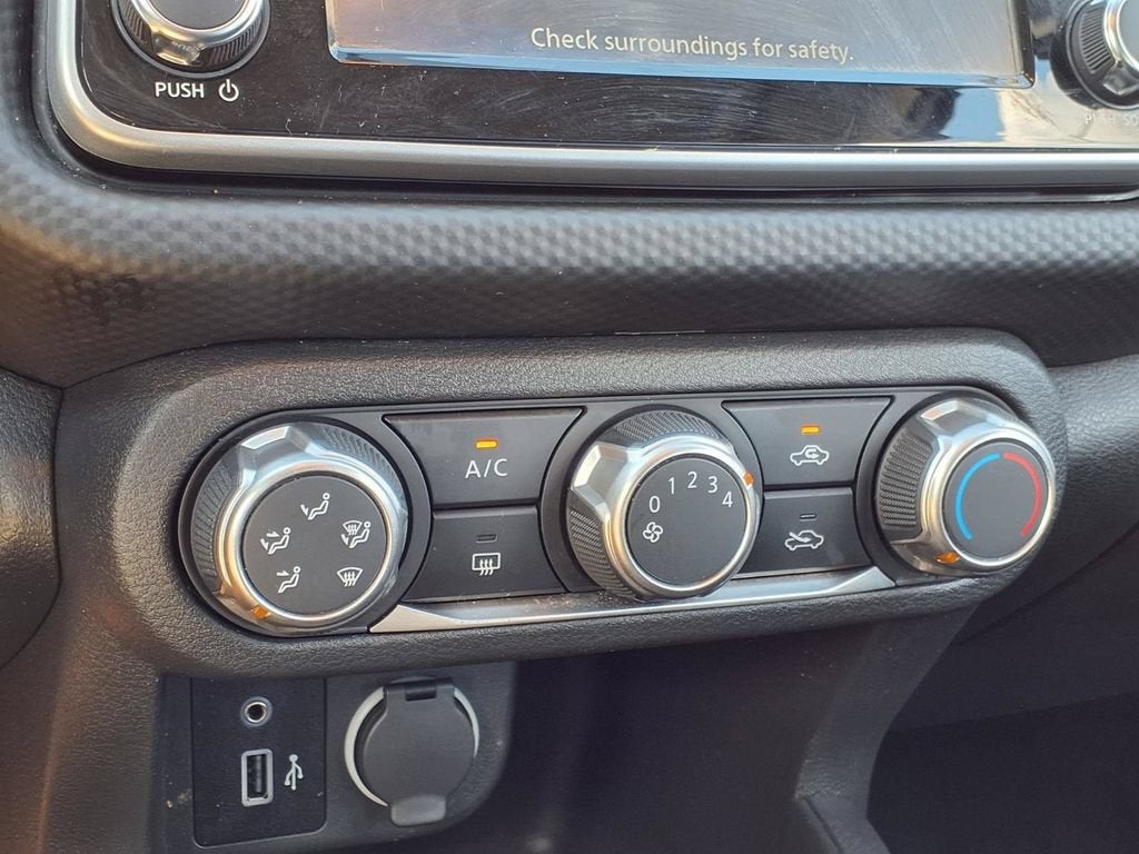 2025 Nissan Kicks Play S