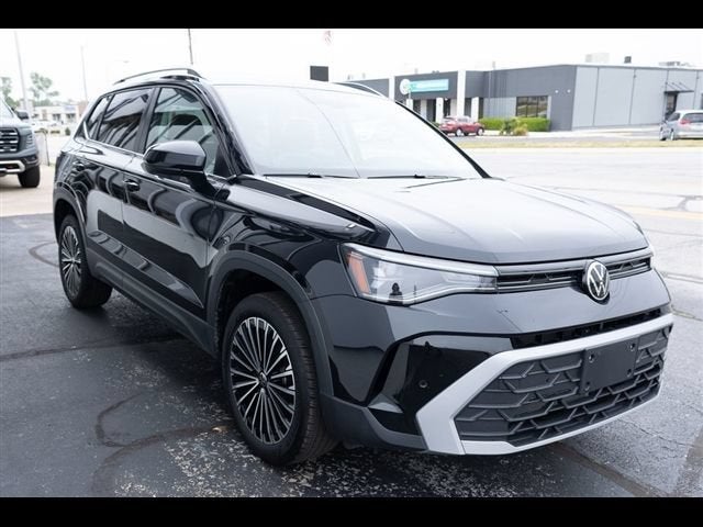 2025 Volkswagen Taos SE