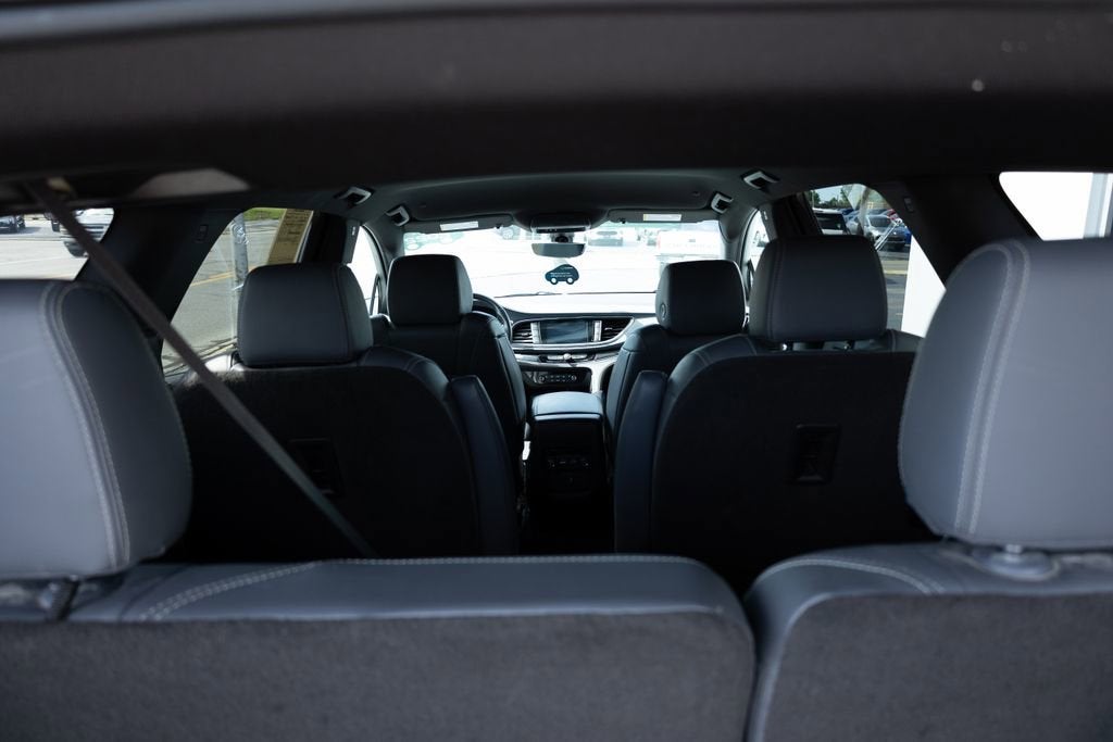 2022 Buick Enclave Essence