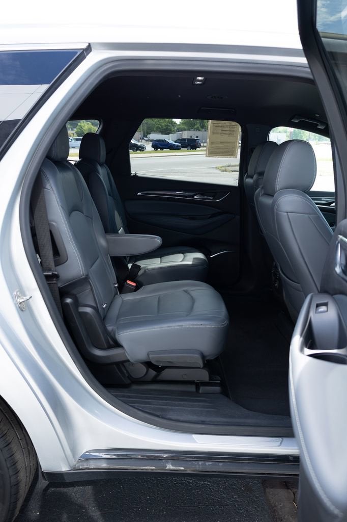 2022 Buick Enclave Essence