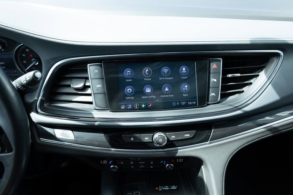 2022 Buick Enclave Essence
