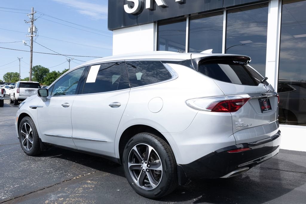 2022 Buick Enclave Essence