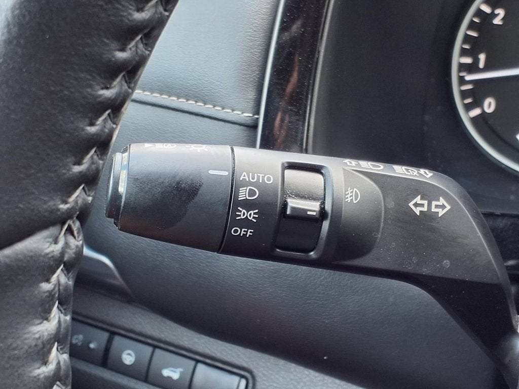 2024 Nissan Pathfinder SL FWD