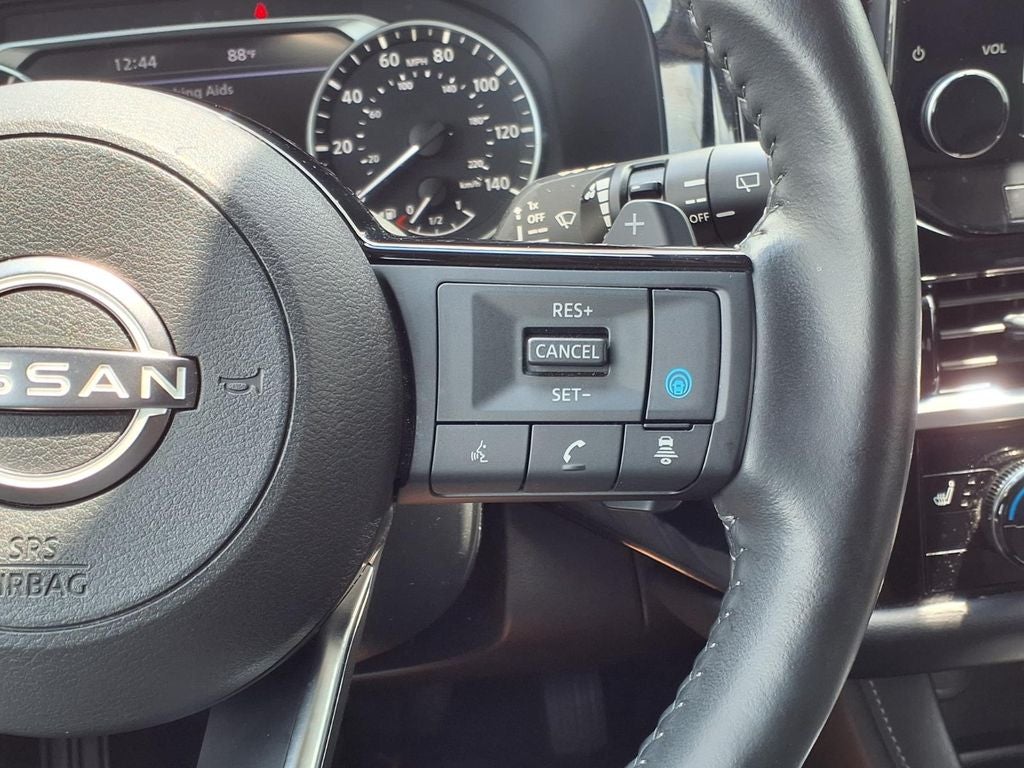2024 Nissan Pathfinder SL FWD
