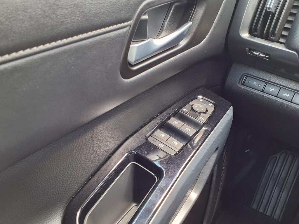 2024 Nissan Pathfinder SL FWD