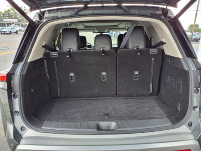 2024 Nissan Pathfinder SL FWD