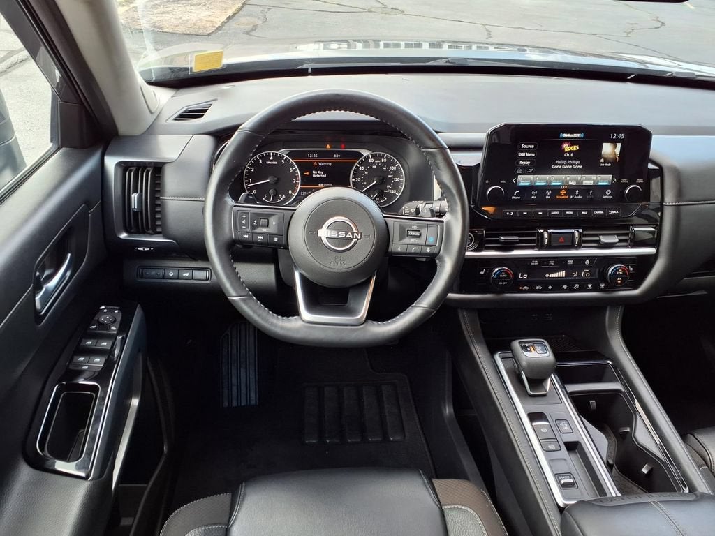 2024 Nissan Pathfinder SL FWD