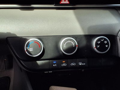2022 Hyundai Elantra SE