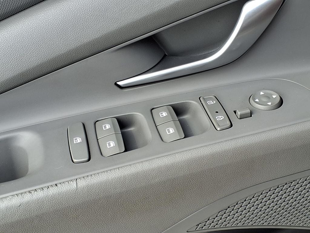 2022 Hyundai Elantra SE