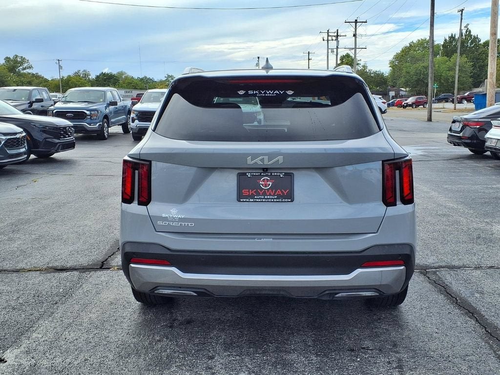 2024 Kia Sorento S