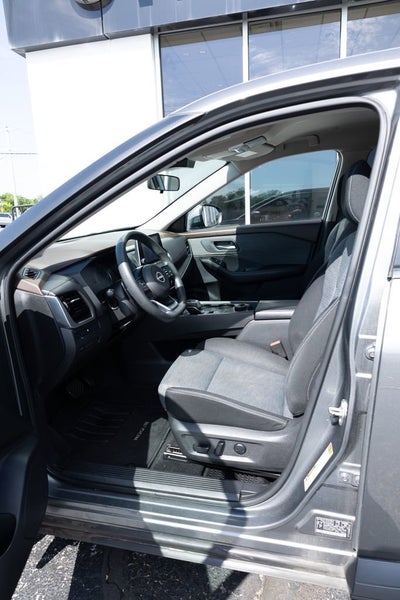 2022 Nissan Rogue SV Intelligent AWD