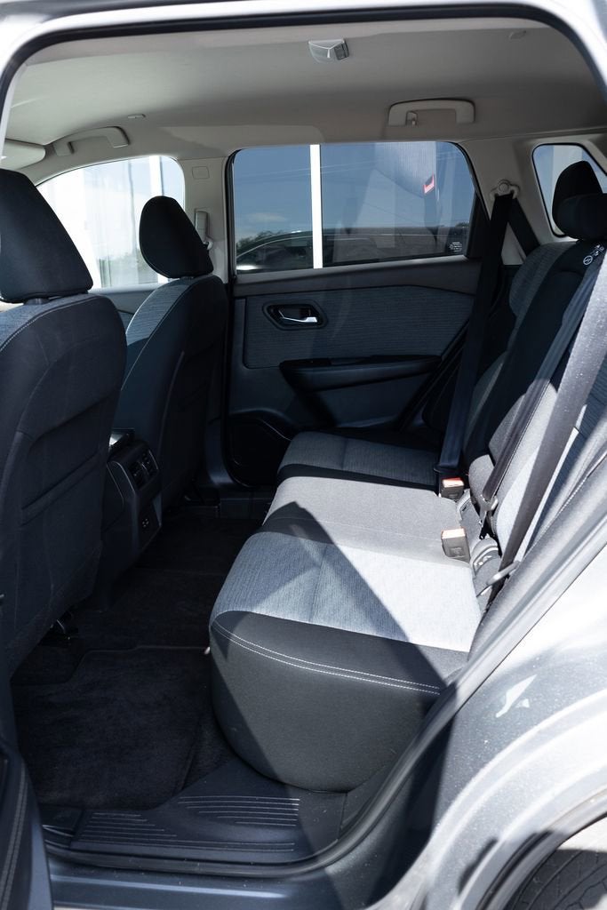 2022 Nissan Rogue SV Intelligent AWD