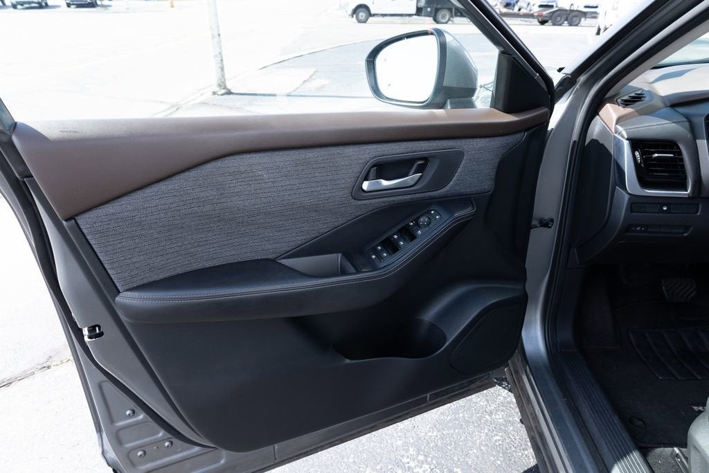 2022 Nissan Rogue SV Intelligent AWD