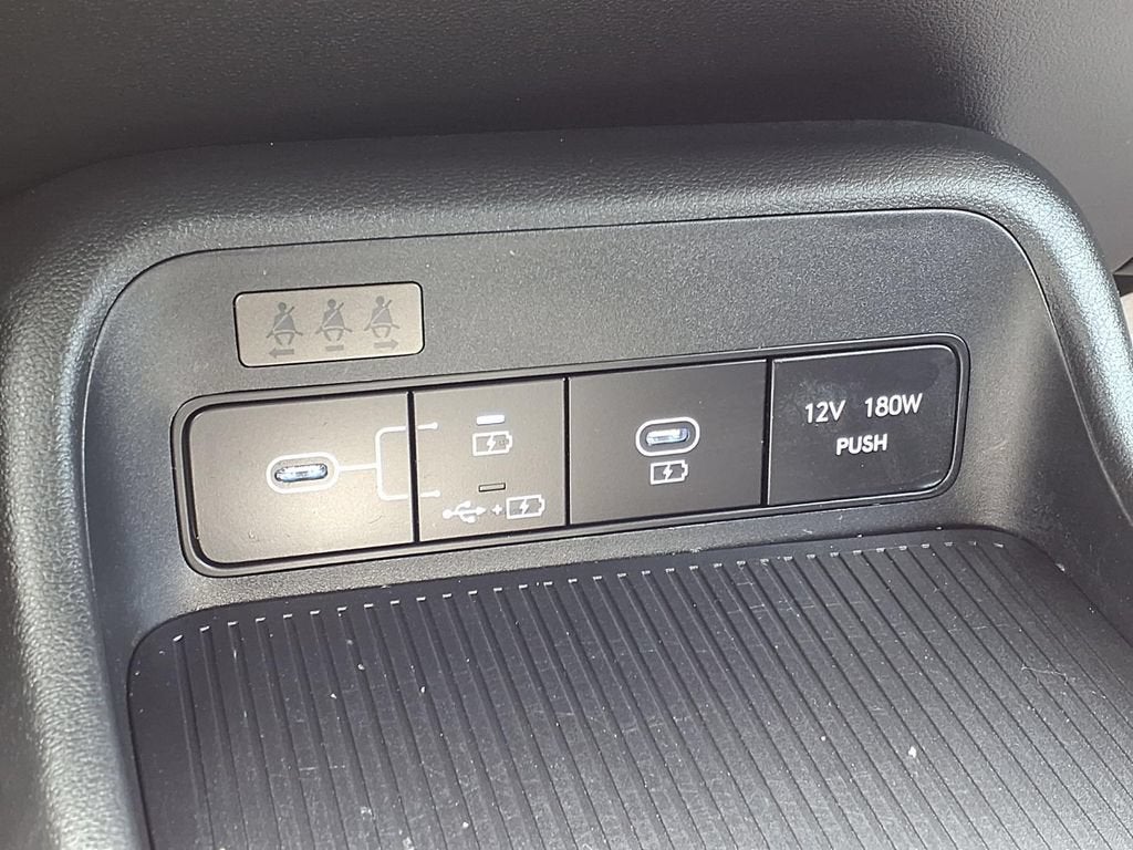 2024 Hyundai Kona SE