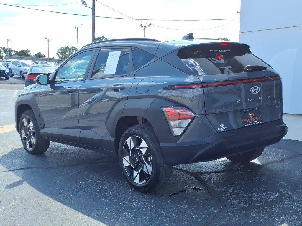 2025 Hyundai Kona SEL