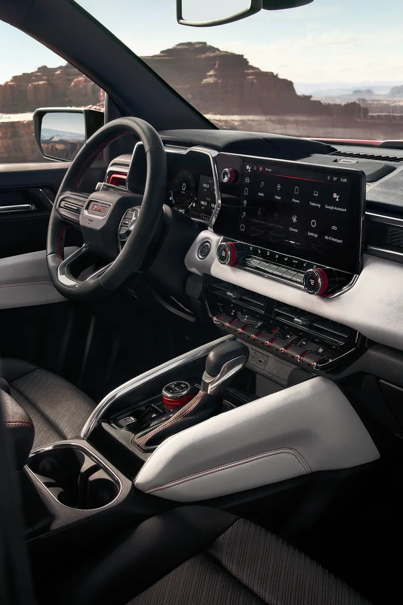 2026 GMC Canyon infotainment system at Skyway Buick GMC in Joplin MO